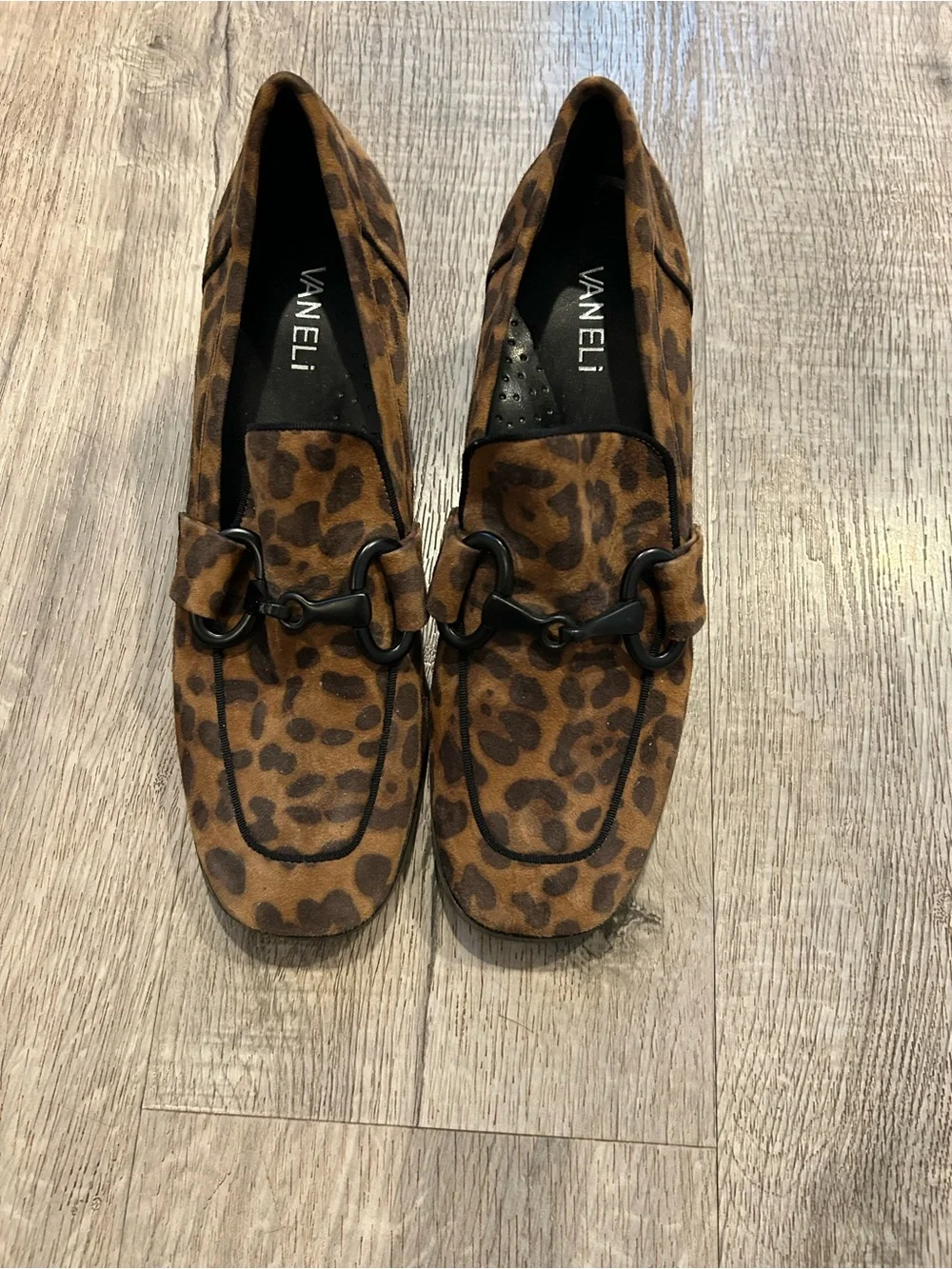 Vaneli Leopard Suede Preppy Academia Loafers Horse Bit Detail Chunky Heel Sz 9